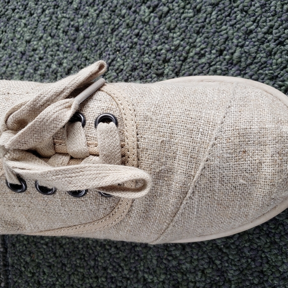 TOMS - Picture 5 of 7